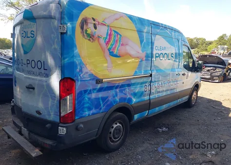 2016 Ford Transit-250 z USA, uszkodzony, nr VIN 1FTYR2CM3GKA19465